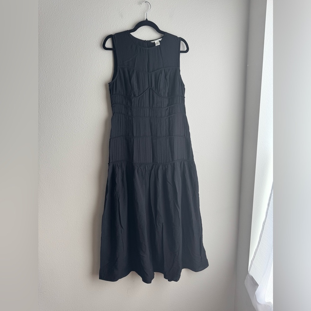 H&M Crepe Pleated Black Midi Dress women’s size medium - Picture 2 of 6